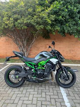 KAWASAKI Z900 